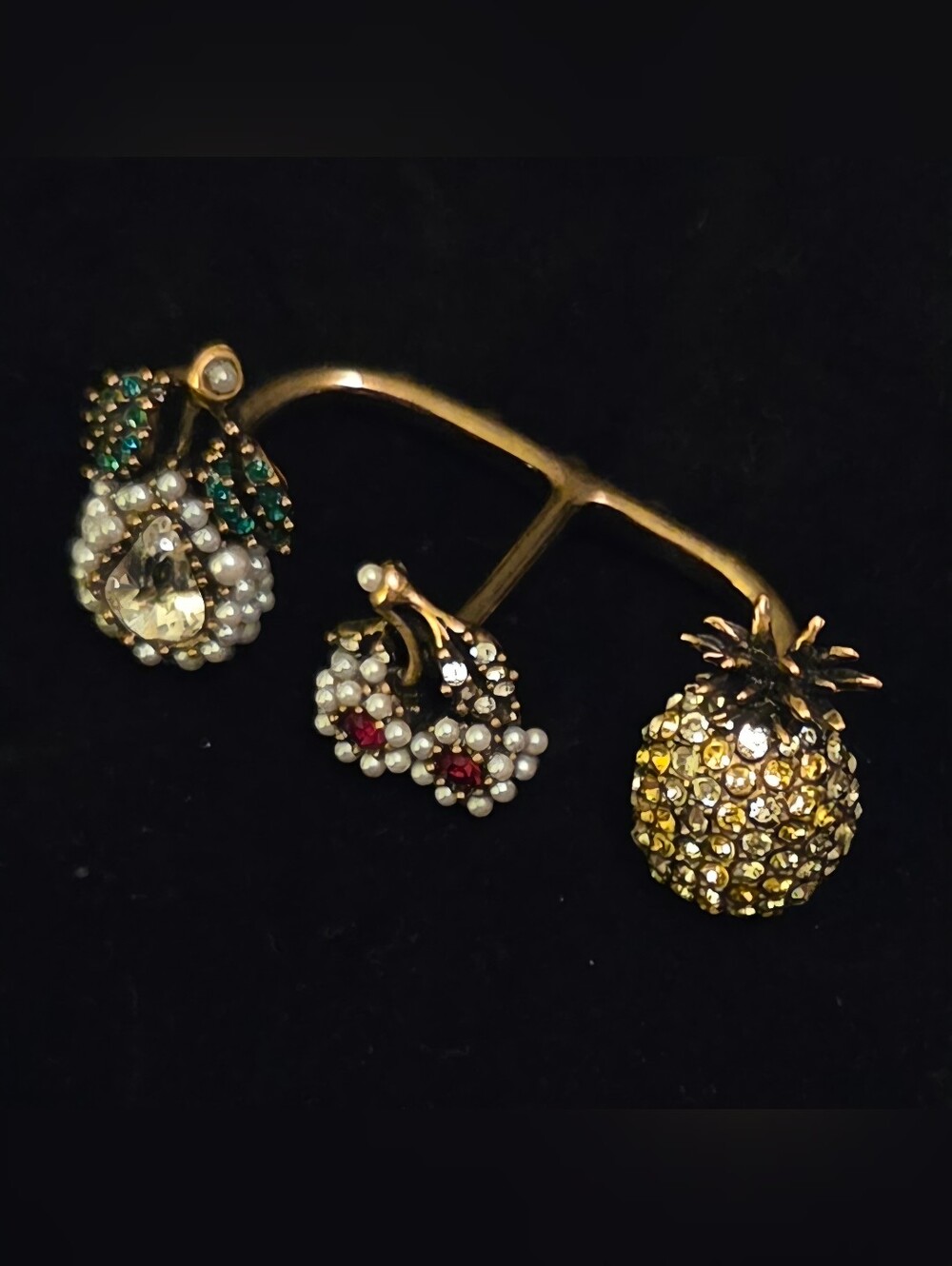 Gucci Crystal Faux Pearl, Pineapple, Cherry, & Pear Hand Ring Size 7.5